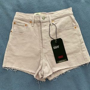 New Levi's Premium Ribcage Shorts